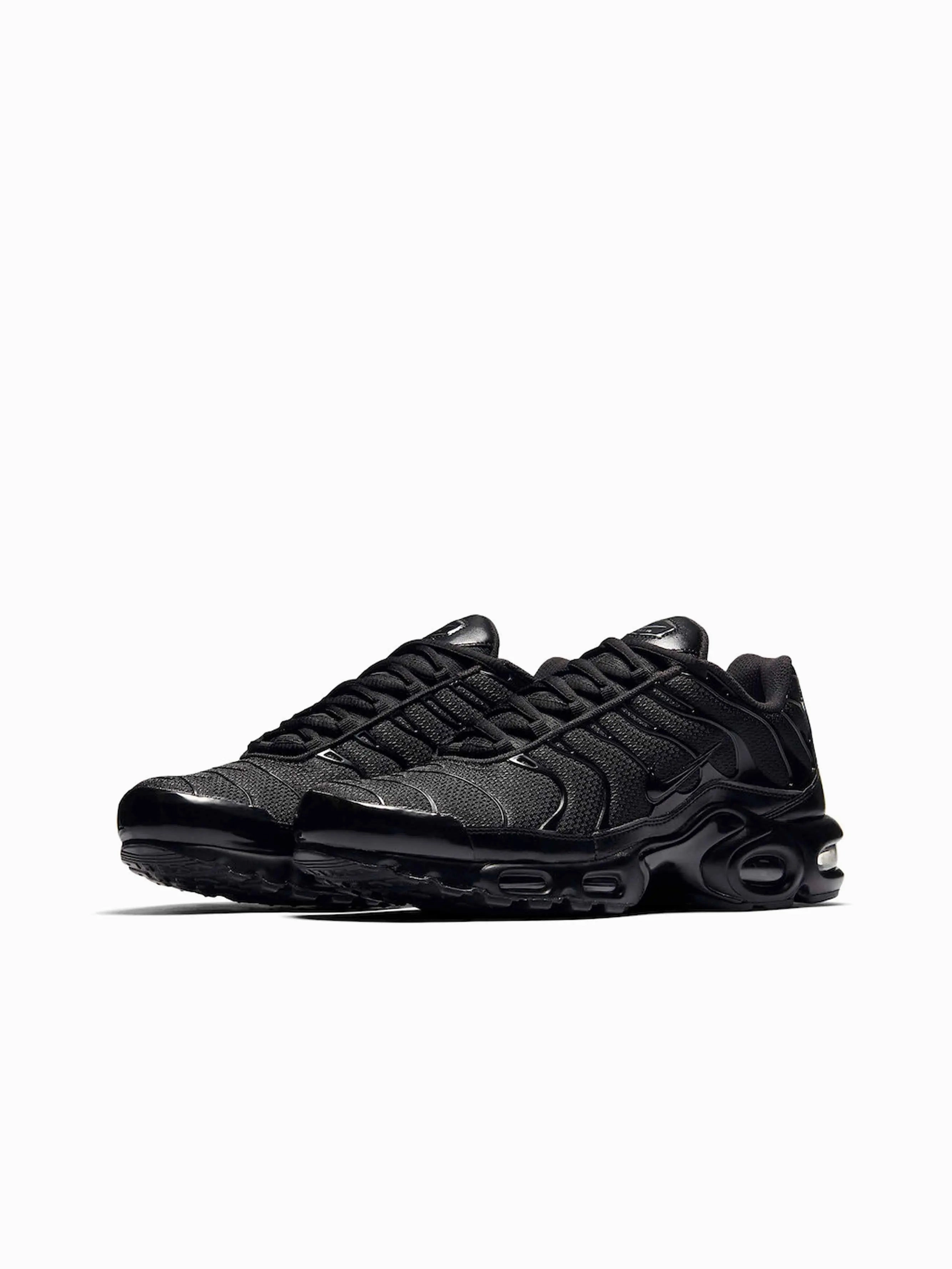 Nike Air Max Plus Triple Black Eva Midsole track running gear