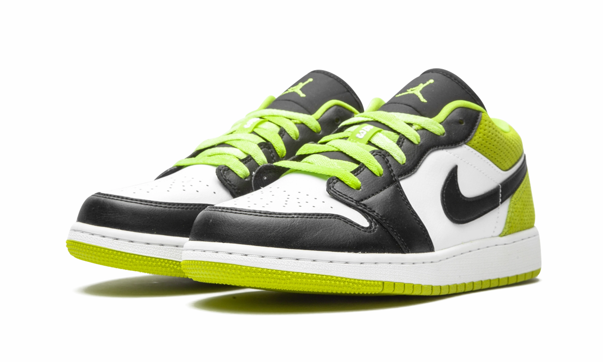 All-day style Air Jordan 1 Low SE GS "Black Cyber"
