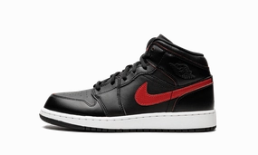 Air Jordan 1 Mid GS "Black / Gym Red" Soft Flex Distinctive cushioning