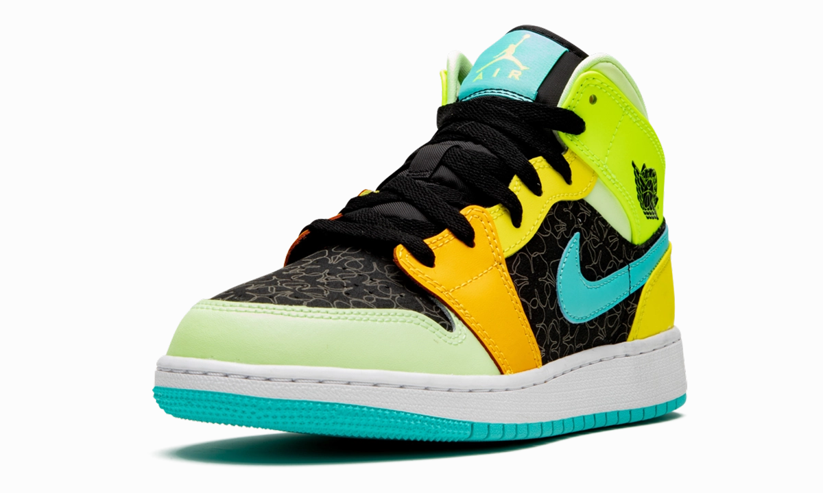 Air Jordan 1 Mid SE GS "Four Leaf Clover" Playground Ready