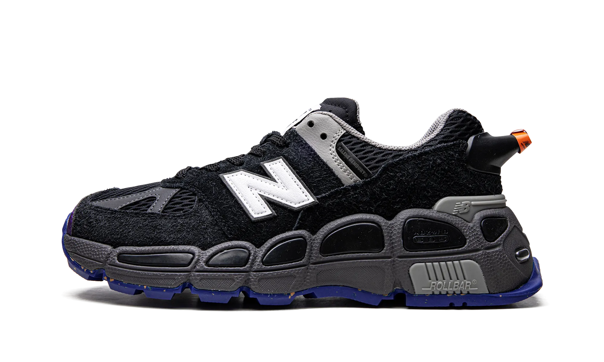 574 "Salehe Bembury - Yurt Black" Velcro Closure