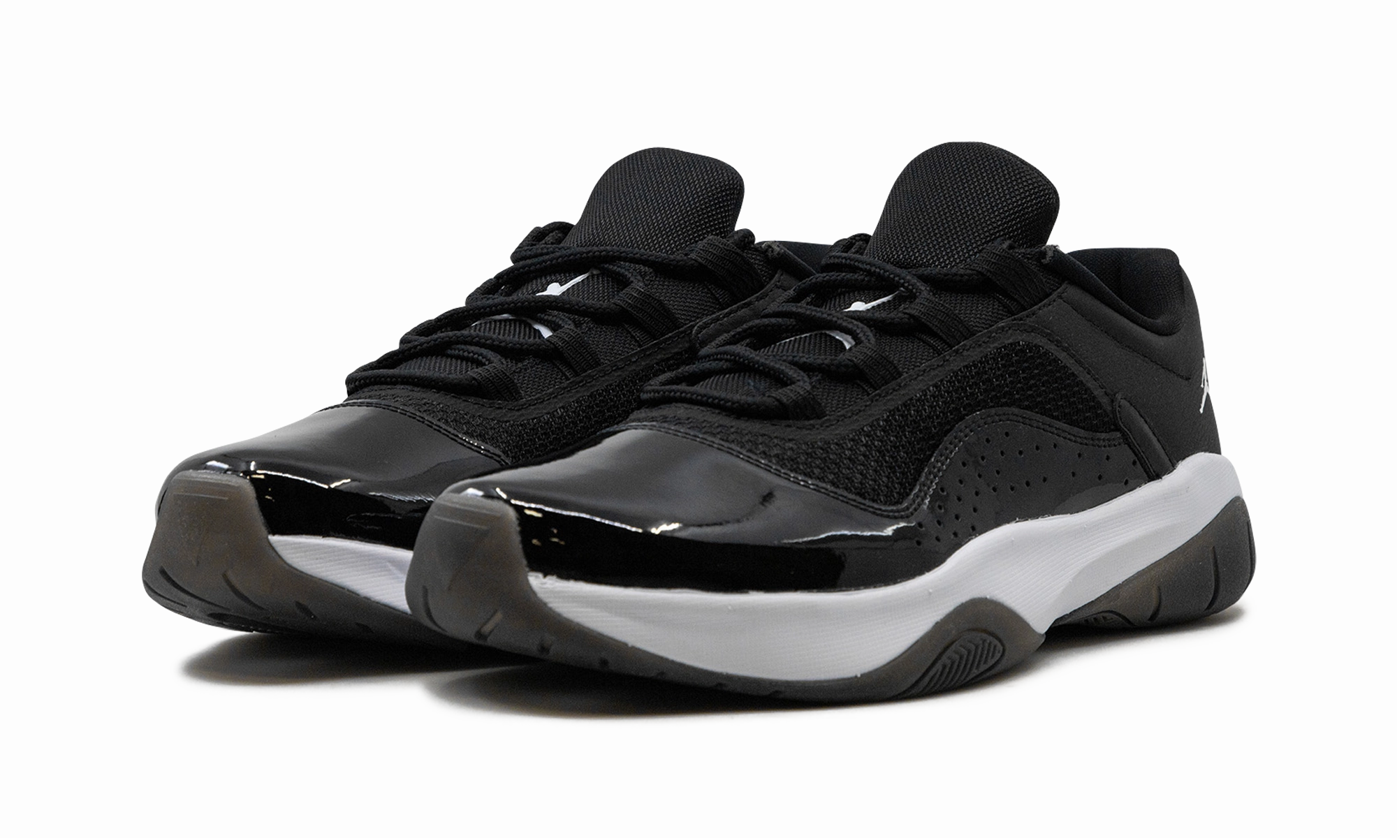 Air Jordan 11 CMFT Low "Black/White" collectability - brand shoes Mobility - improving
