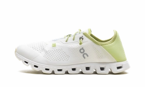 Cloud 5 WMNS "Ivory Acacia" track running footwear