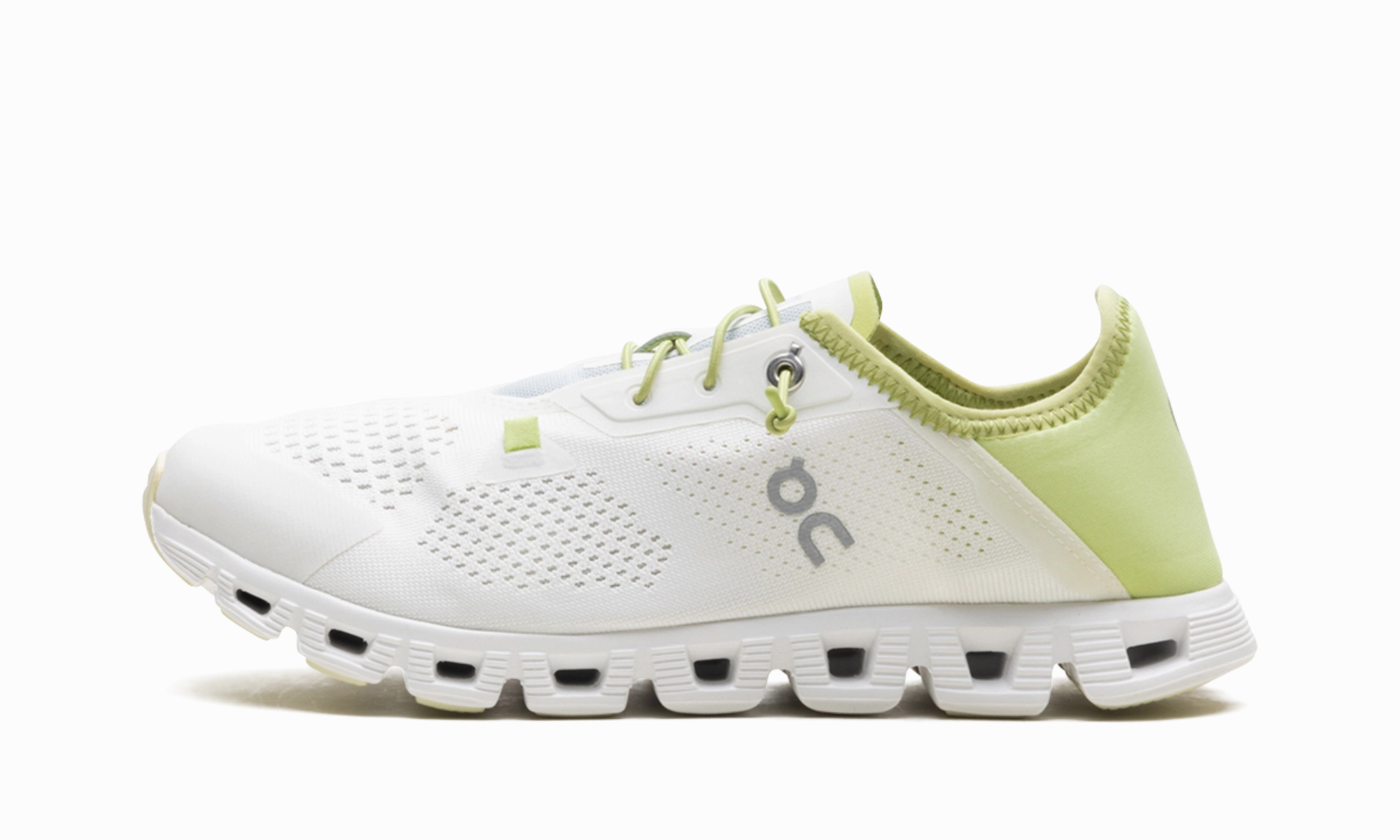 Cloud 5 WMNS "Ivory Acacia" track running footwear
