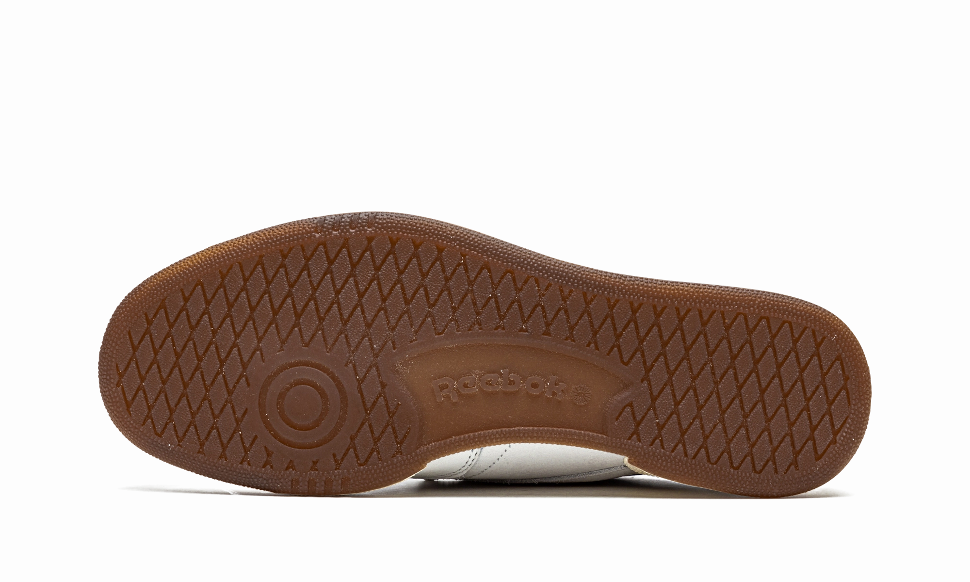 Club C 85 "Bodega" running in a savannah area shoes Travel-friendly