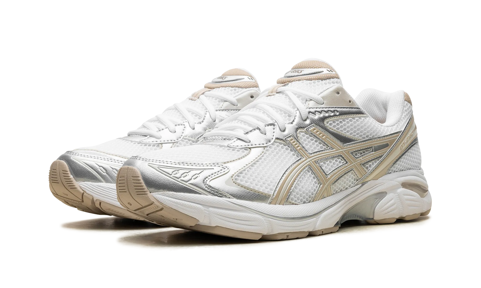 GT 2160 "White / Putty" Barefoot simulation Beachfront Run