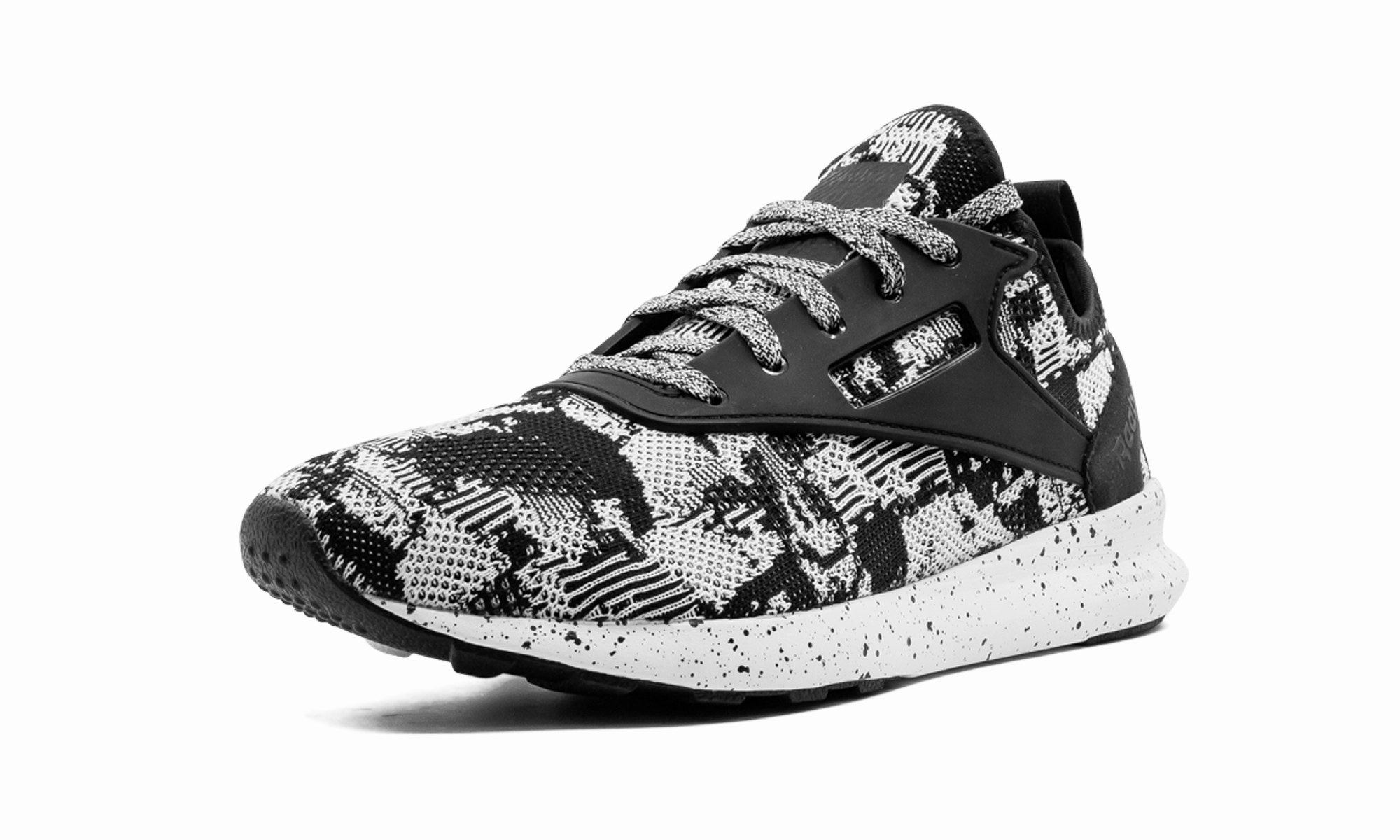 ZOKU RUNNER HH WMNS Hilly terrain adaptability Concrete