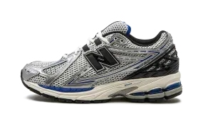 1906R "Silver Metallic" Tea Run