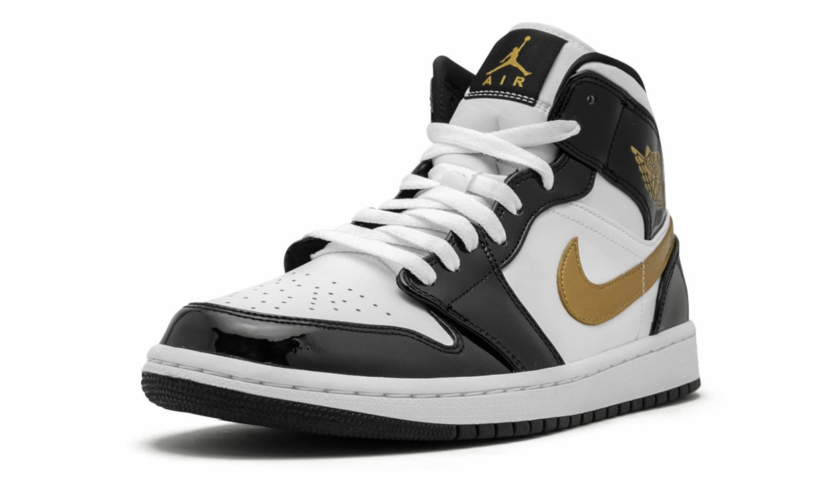 Dynamic Motion Walking Comfort Air Jordan 1 Mid SE "Black Gold Patent Leather"