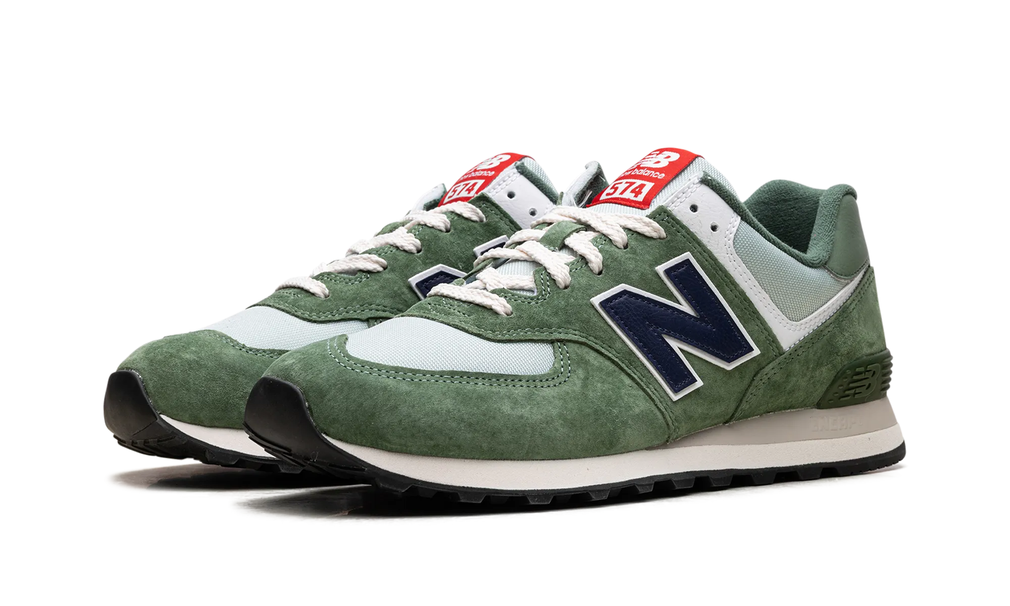 running in a trail race shoes 574 "Green / Blue"