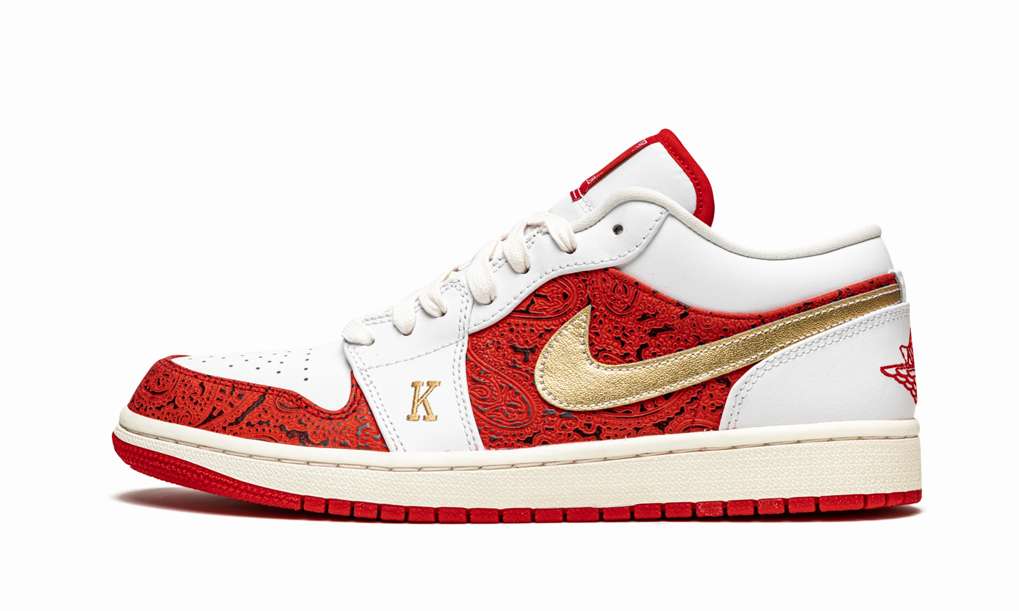 Lined Upper Daily Steps Air Jordan 1 Low SE "Spades"