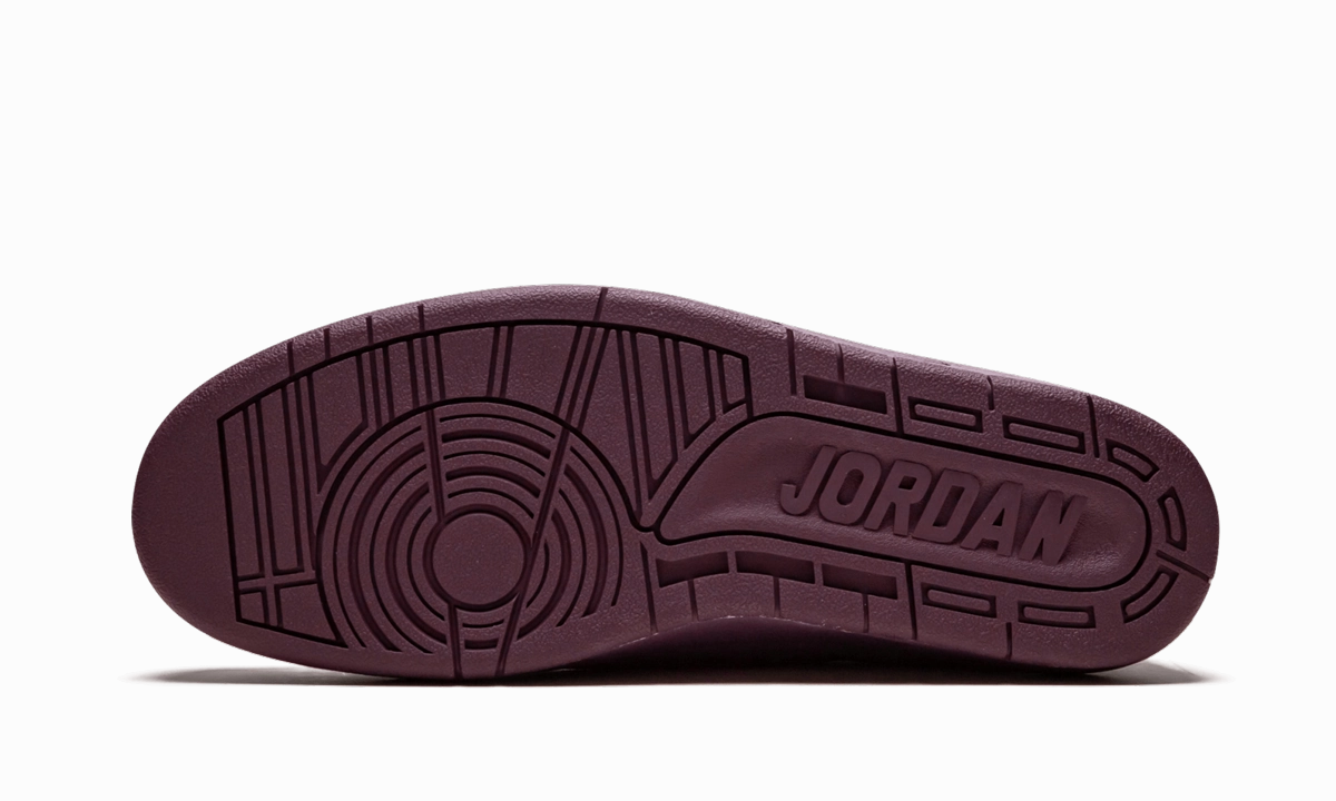 Air Jordan 2 Retro Decon "Bordeaux" Stylish Option
