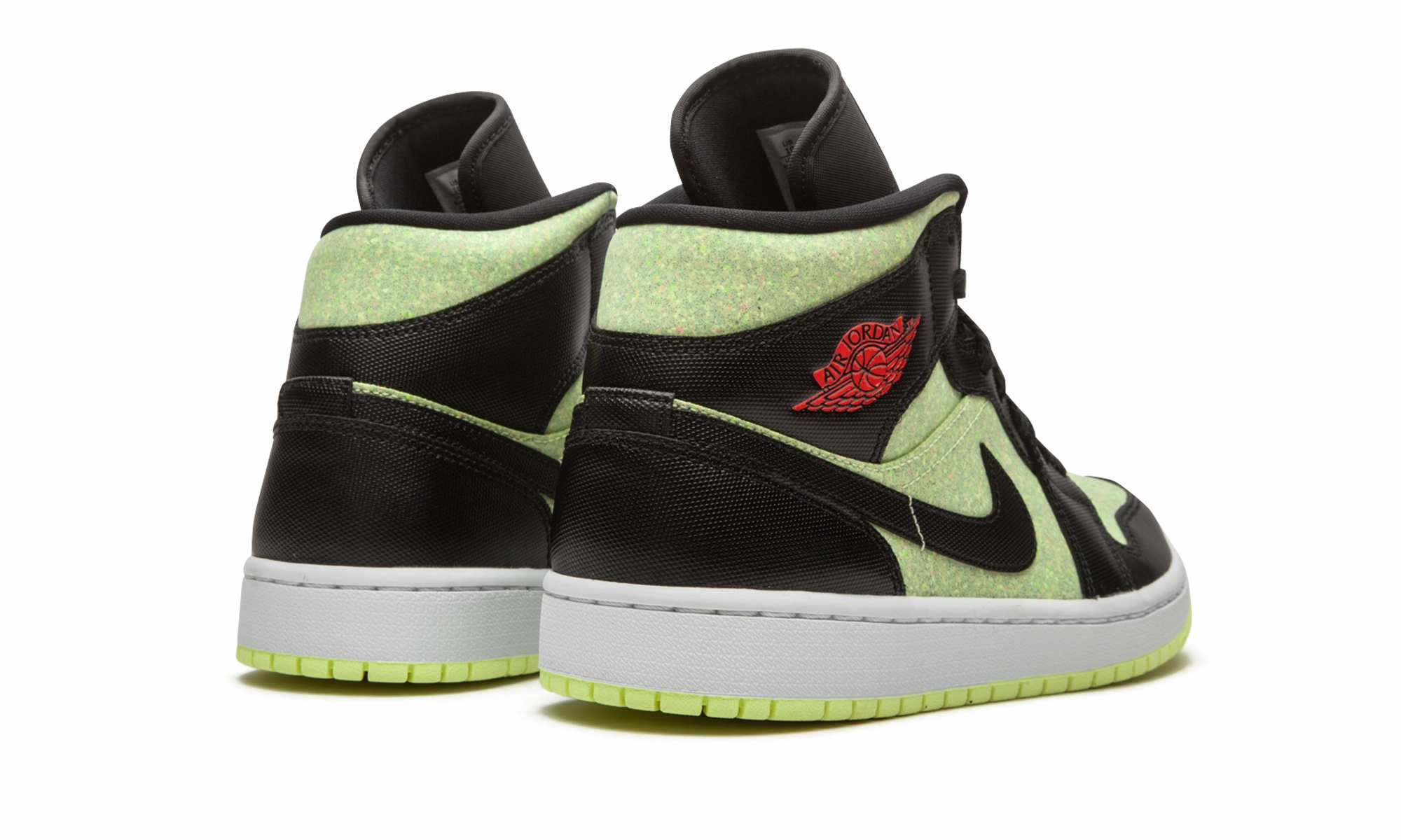 Weekend Vibe Multi-functional performance AIR JORDAN 1 MID SE WMNS "Barely Volt / Chile Red"