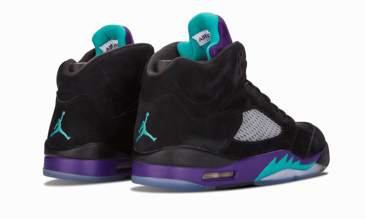 running in hot weather shoes increased endurance Air Jordan 5 Retro "Black Grape"