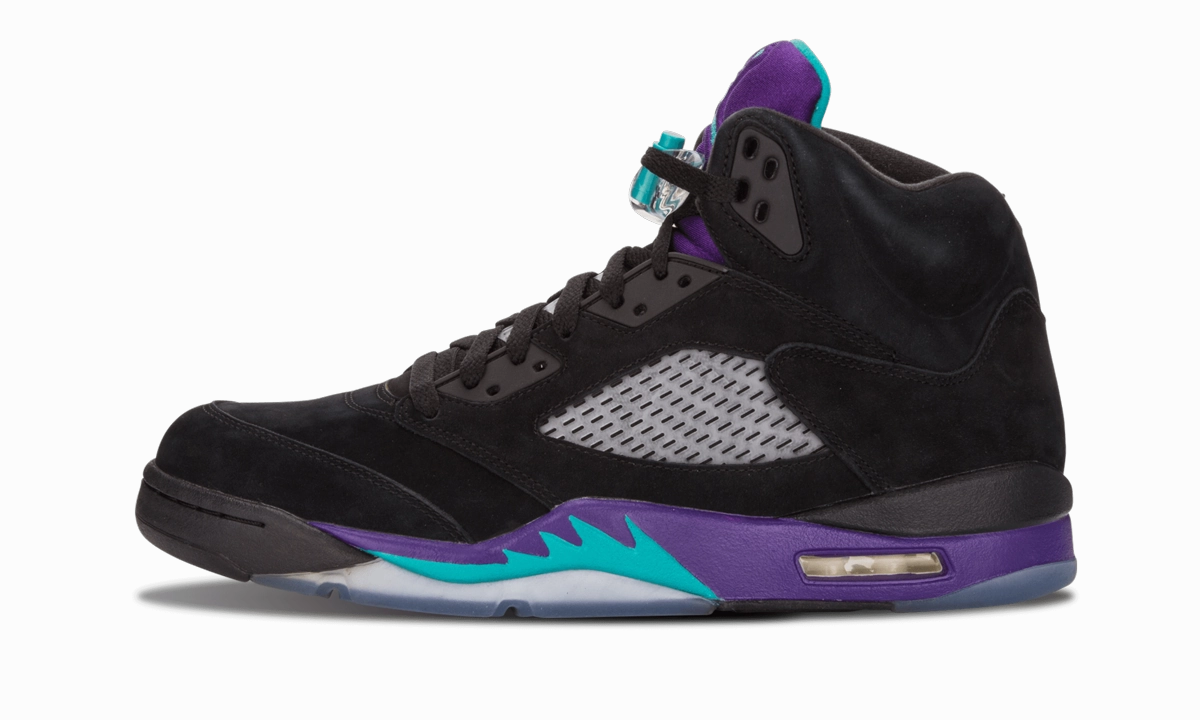 Air Jordan 5 Retro "Black Grape" endurance - focused shoes