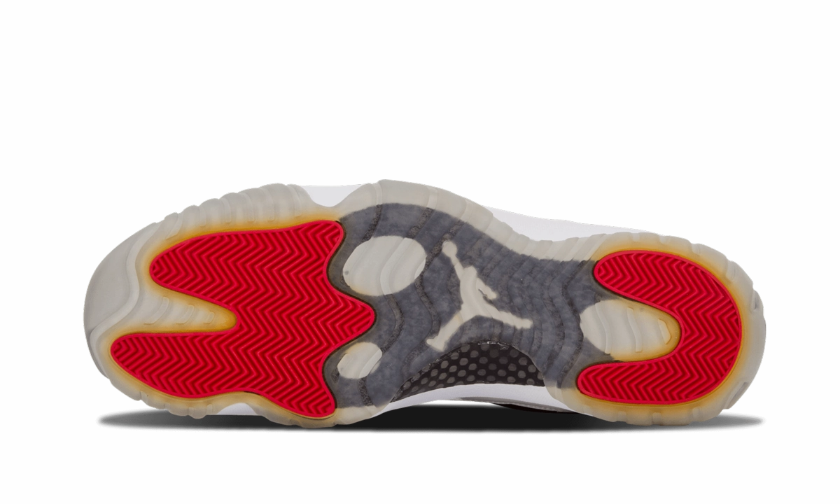 Air Jordan 11 Retro Low "Tuxedo" dusk running shoes