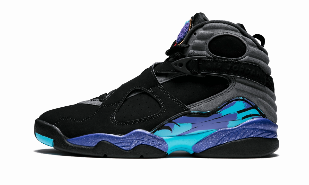 Air Jordan 8 Retro "Aqua (2015)" running in a spinning studio shoes