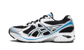 GT 2160 "Black/Pure Silver" running in national tracks shoes