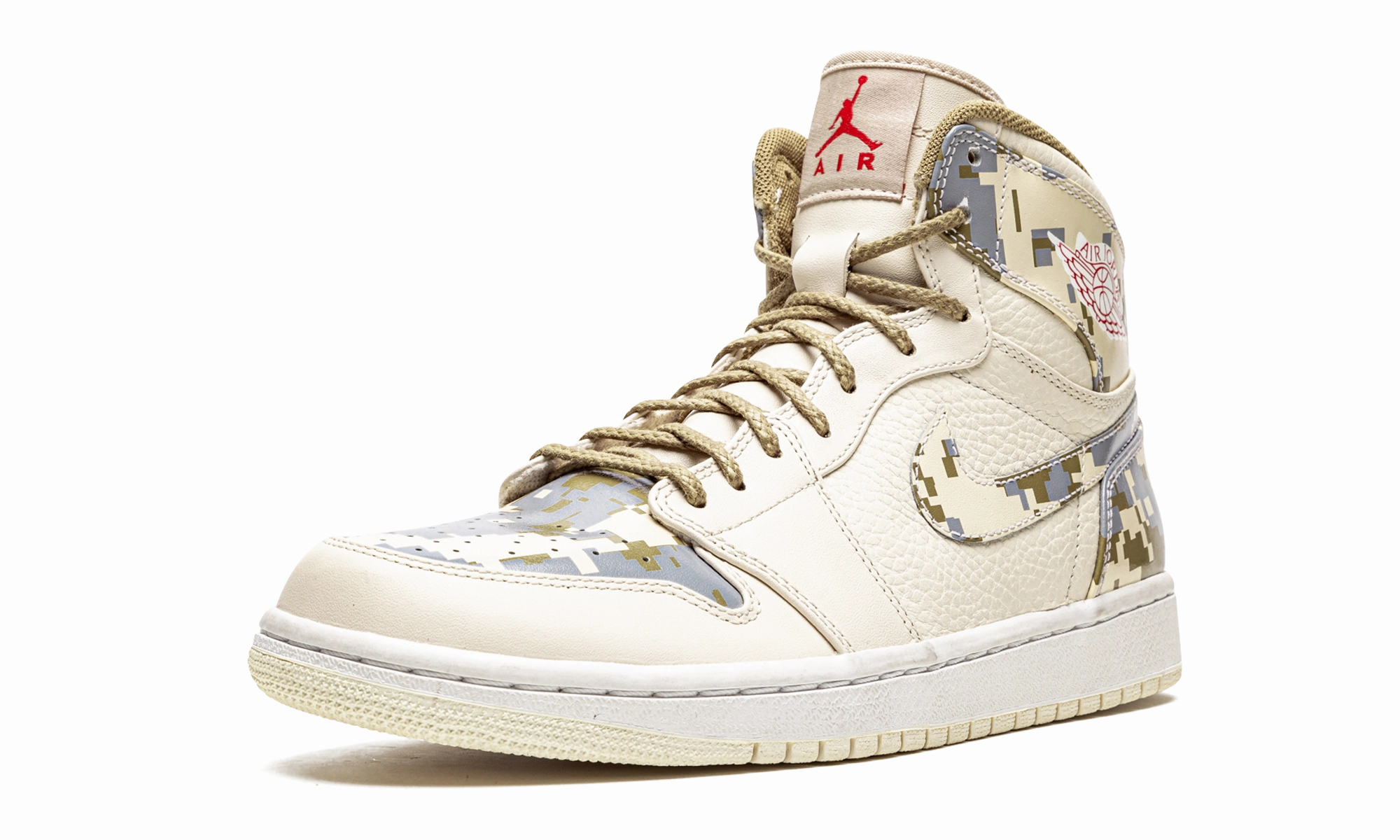 Fashion-forward flair Air Jordan 1 Retro "Digi-Camo"