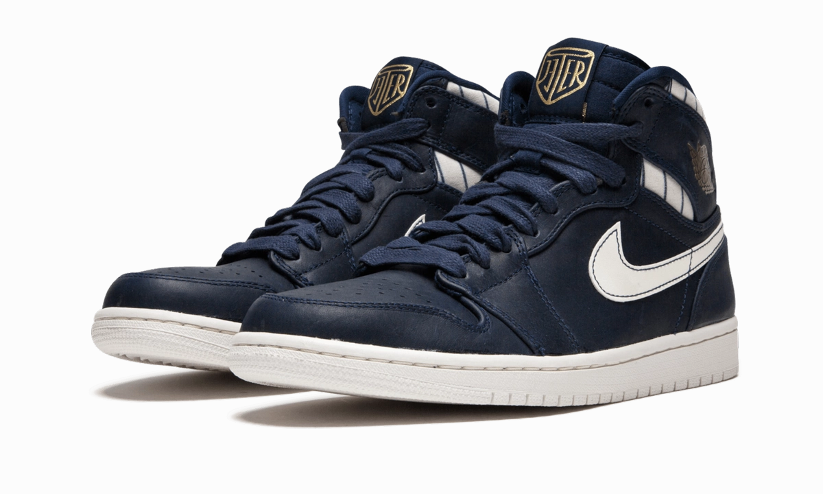 High-Traction Sole Air Jordan 1 Retro High "Jeter"