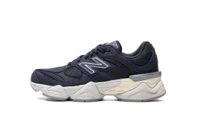 9060 GS "Navy / White" obsession