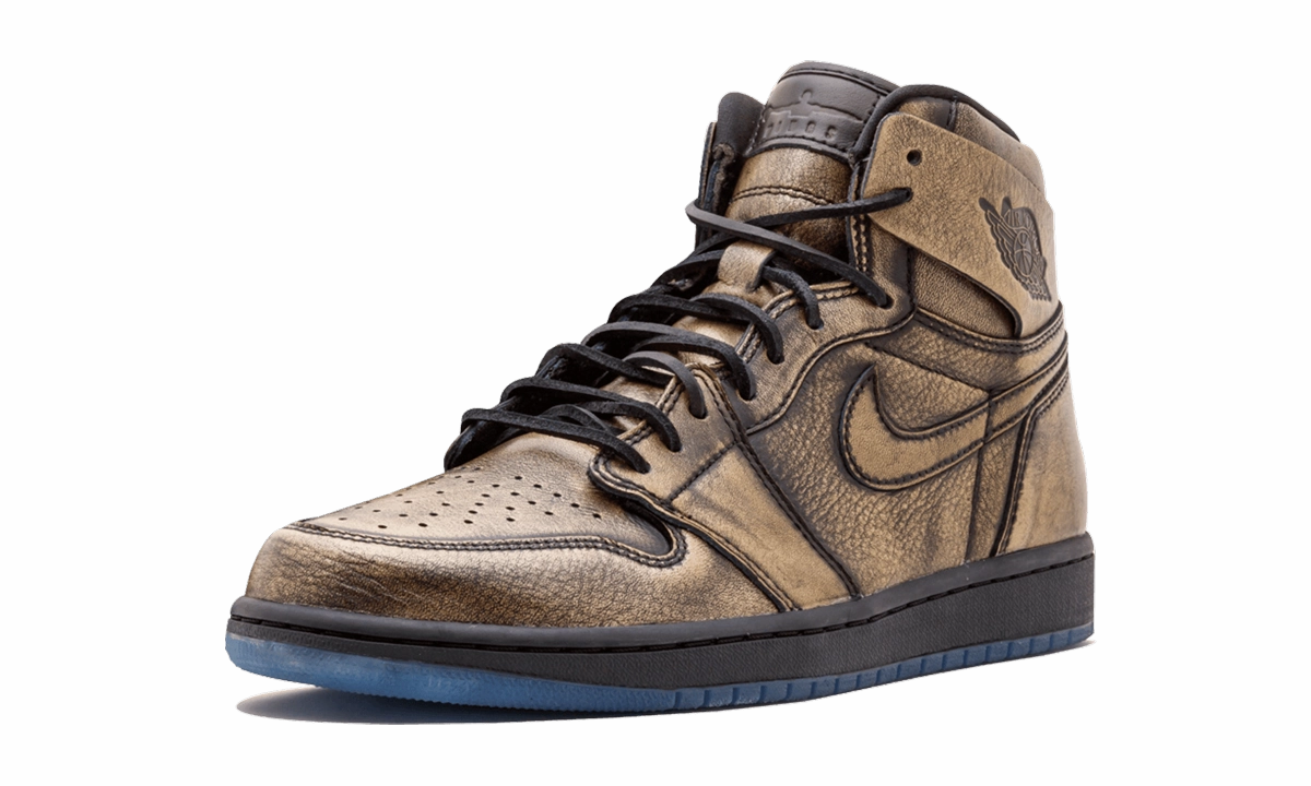 Air Jordan 1 Ret High OG Wings "Wings" Smooth Step Training Run