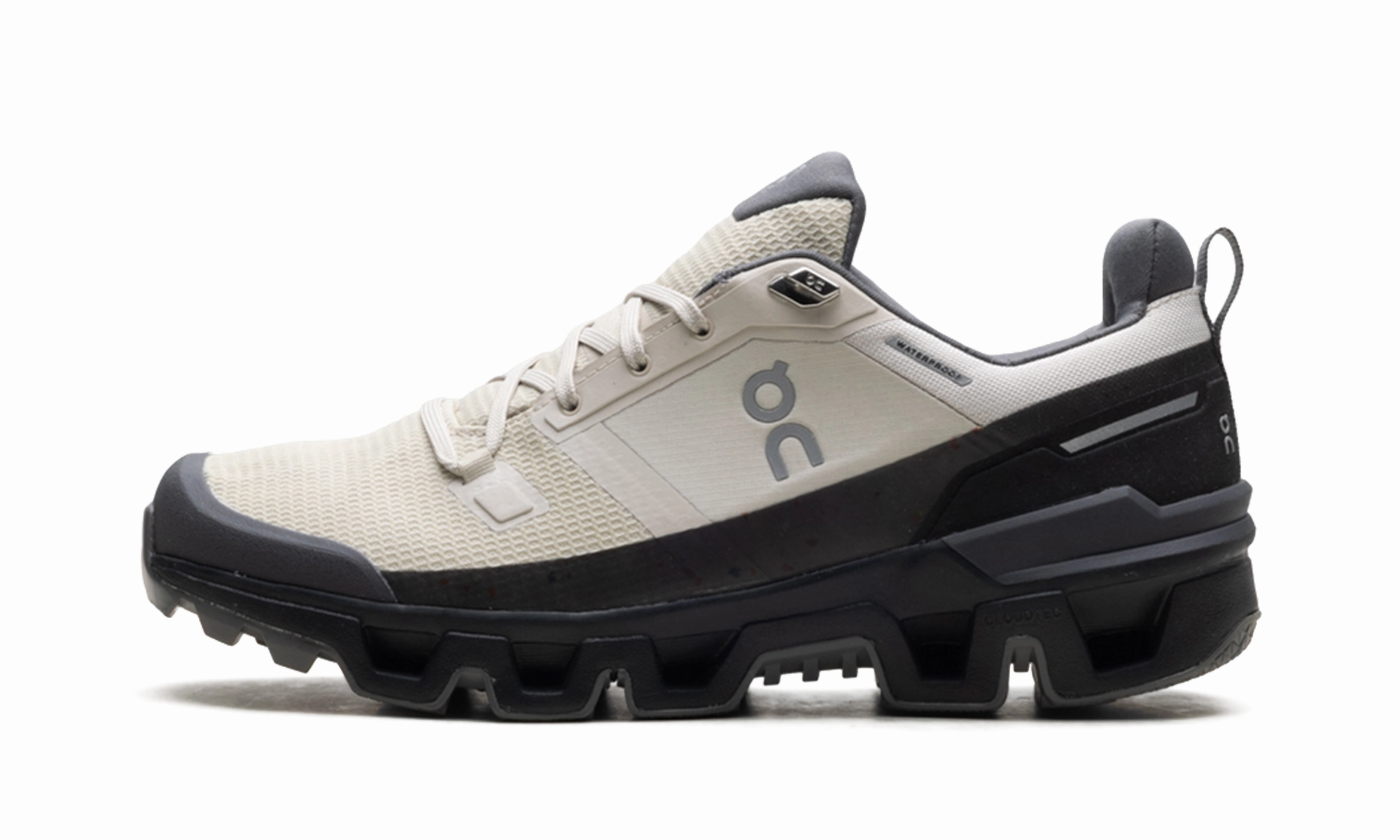 Cloudwander Waterproof WMNS "Sand/Black" zip - up - feature shoes