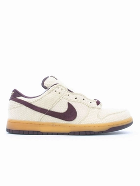 running in a dune area shoes Nike SB Dunk Low Hemp