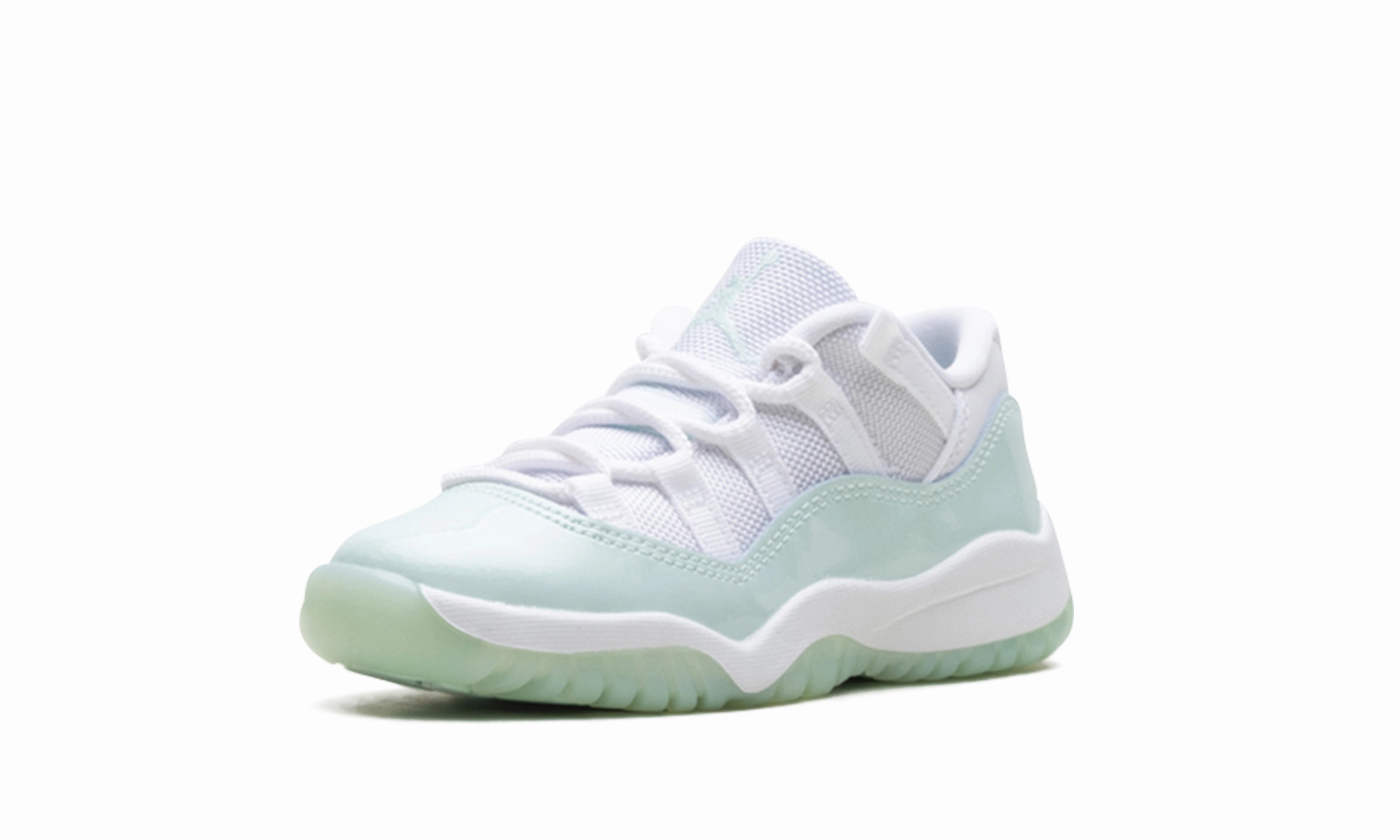 Air Jordan 11 Low PS "Igloo" running clubs