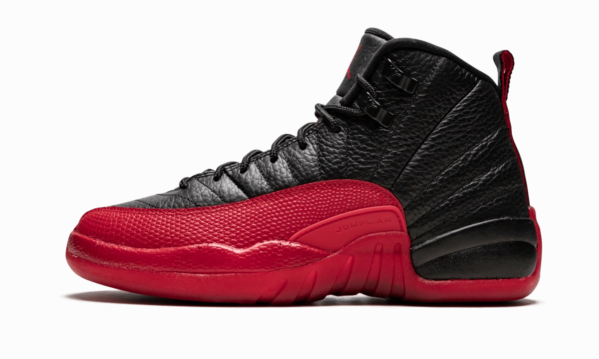 Air Jordan 12 Retro GS "Flu Game" recycled - material running gear