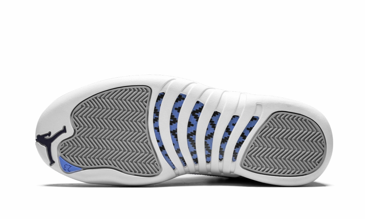 Air Jordan 12 Retro "UNC" Forest Run