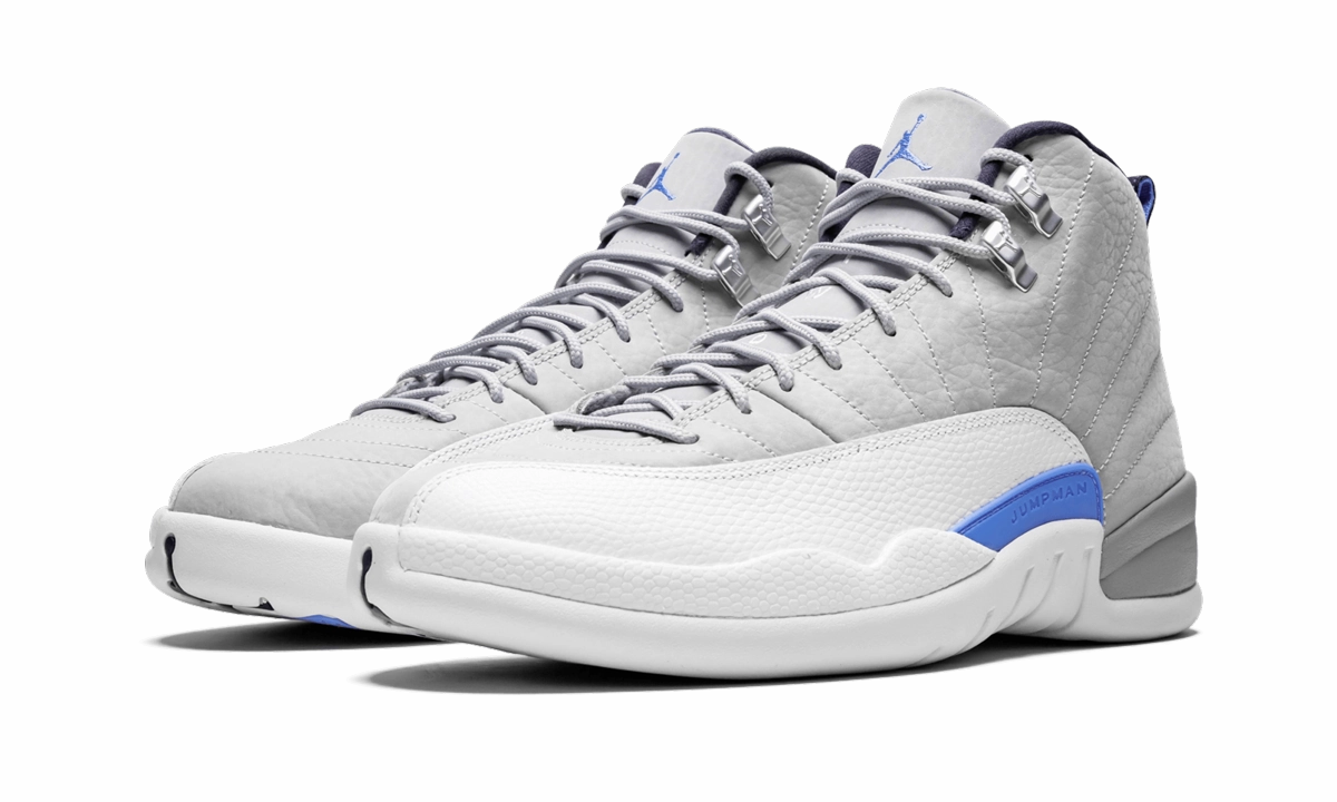 snow - running shoes Air Jordan 12 Retro "UNC"