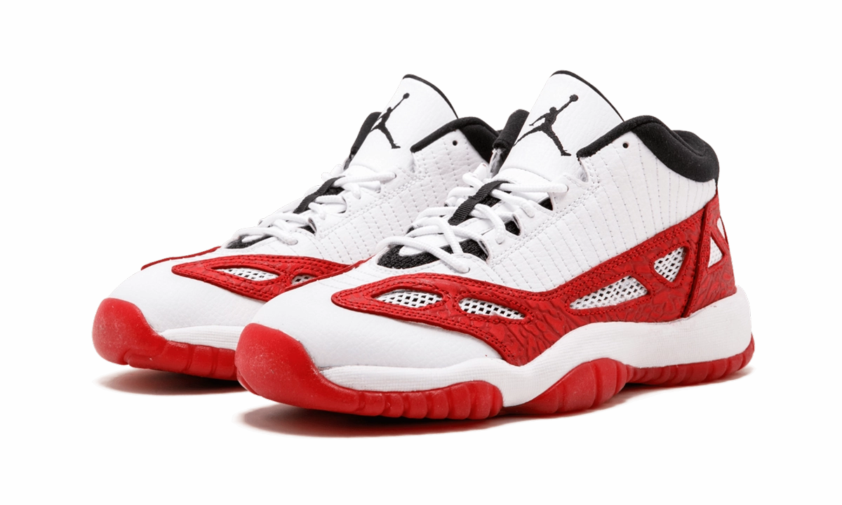 bright - colored shoes Air Jordan 11 Retro Low IE GS