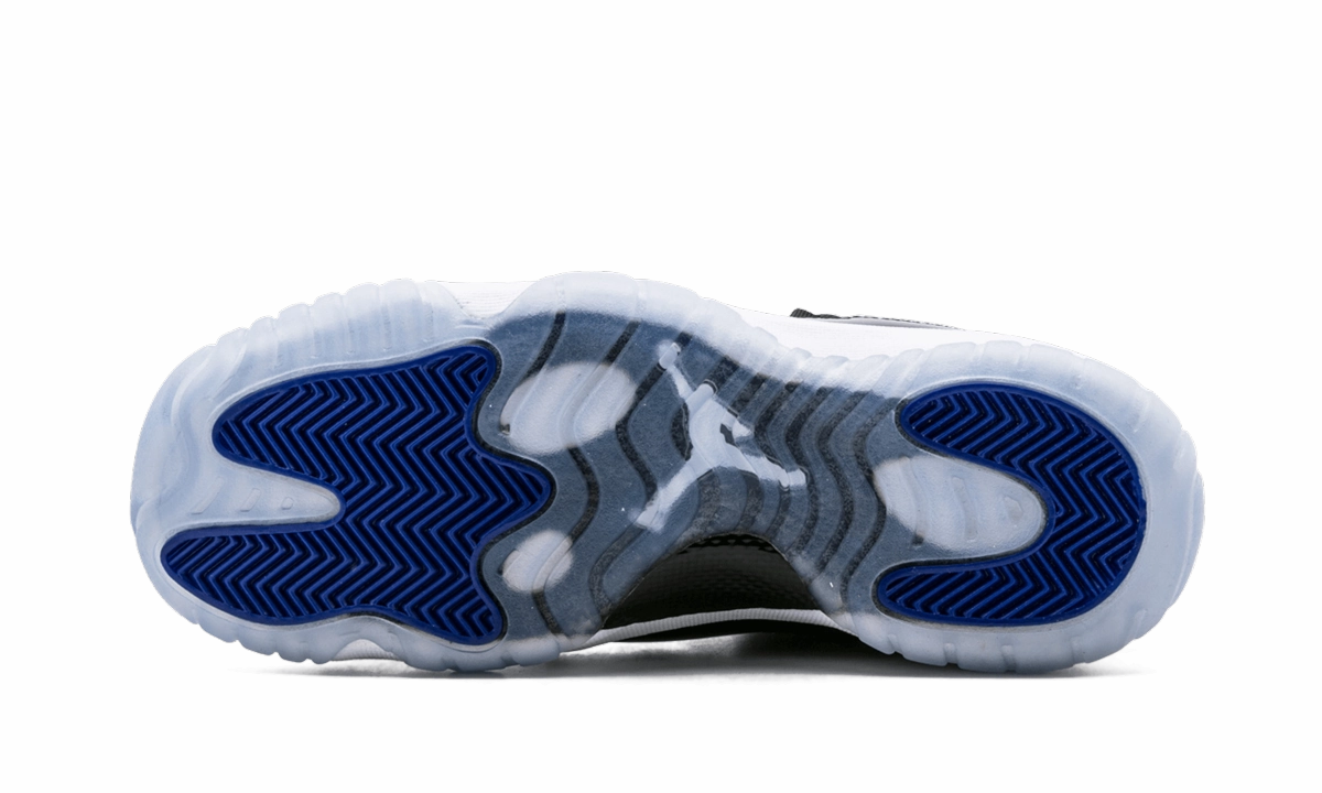 roomy shoes Air Jordan 11 Retro GS "2016 Space Jam"