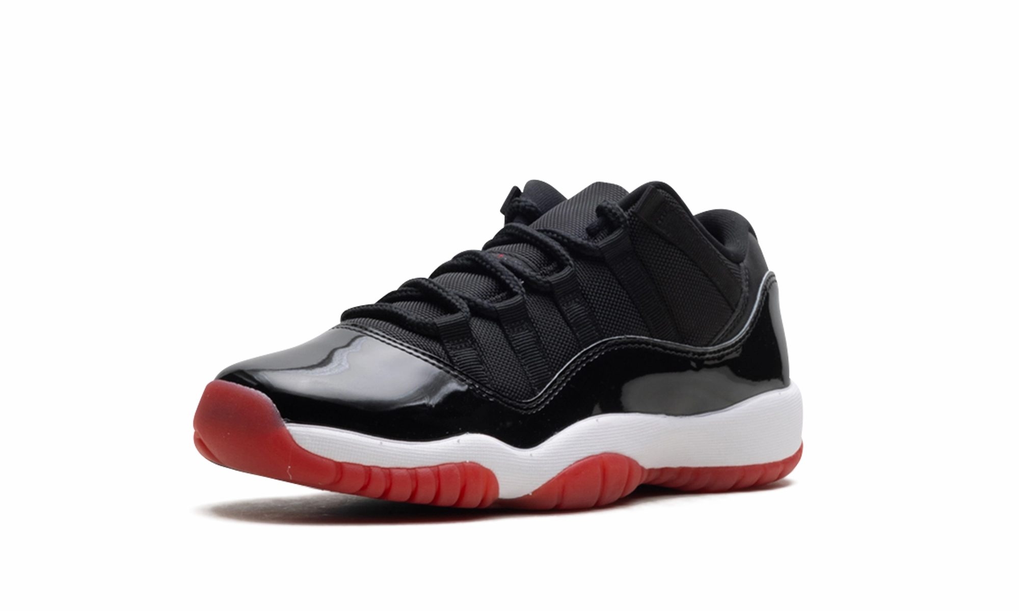 running in shaded tracks shoes Jordan 11 Retro Low GS "Bred (2025)"