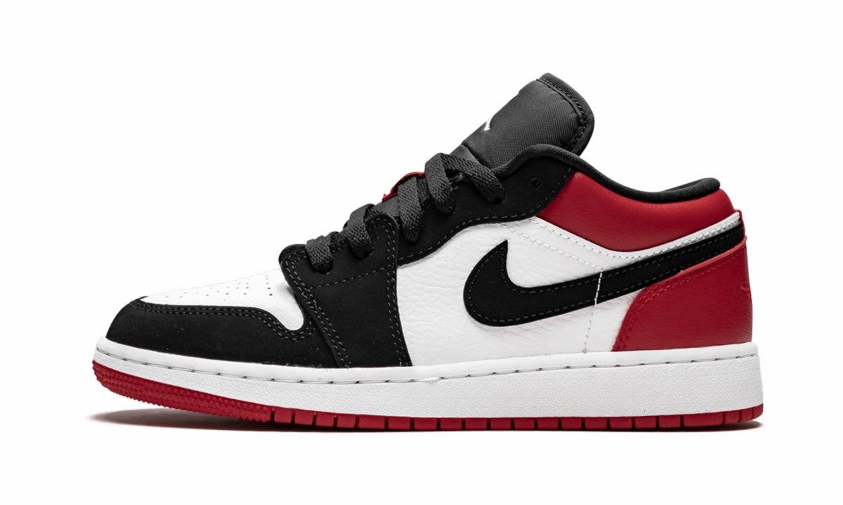 Air Jordan 1 Low GS "Black Toe" Relaxed grip
