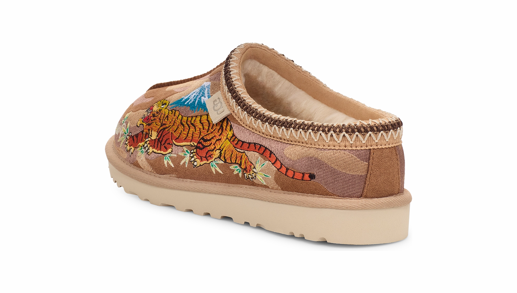 UGG Tasman Slipper Palace Chestnut Camo Bow Base