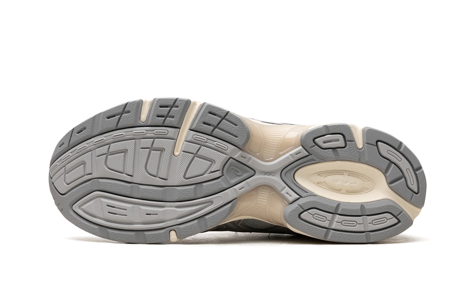 GEL-1130 "Piedmont" running in neutral colors