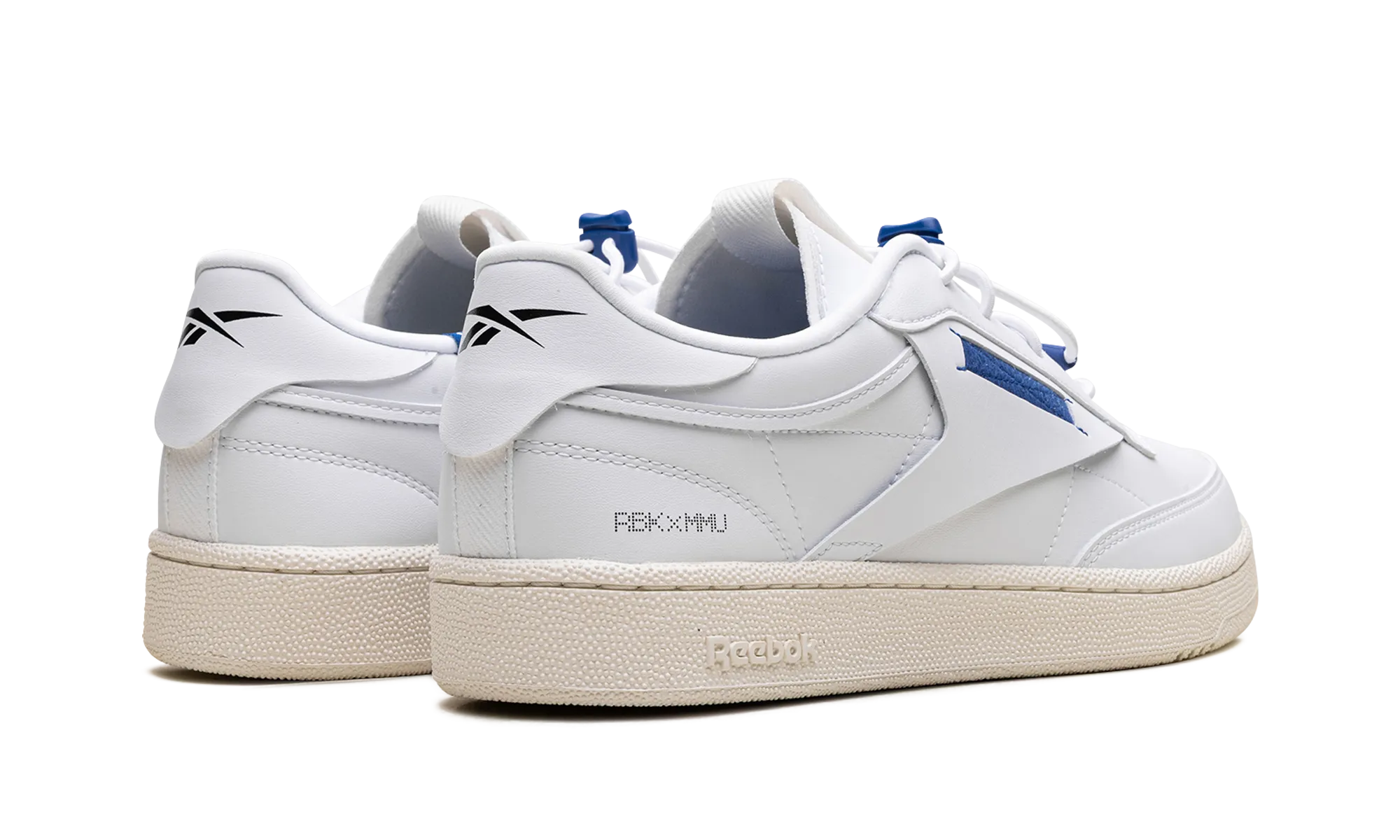 running with a running vest Club C 85 Vegan "Milk Makeup - White Vector Blue"