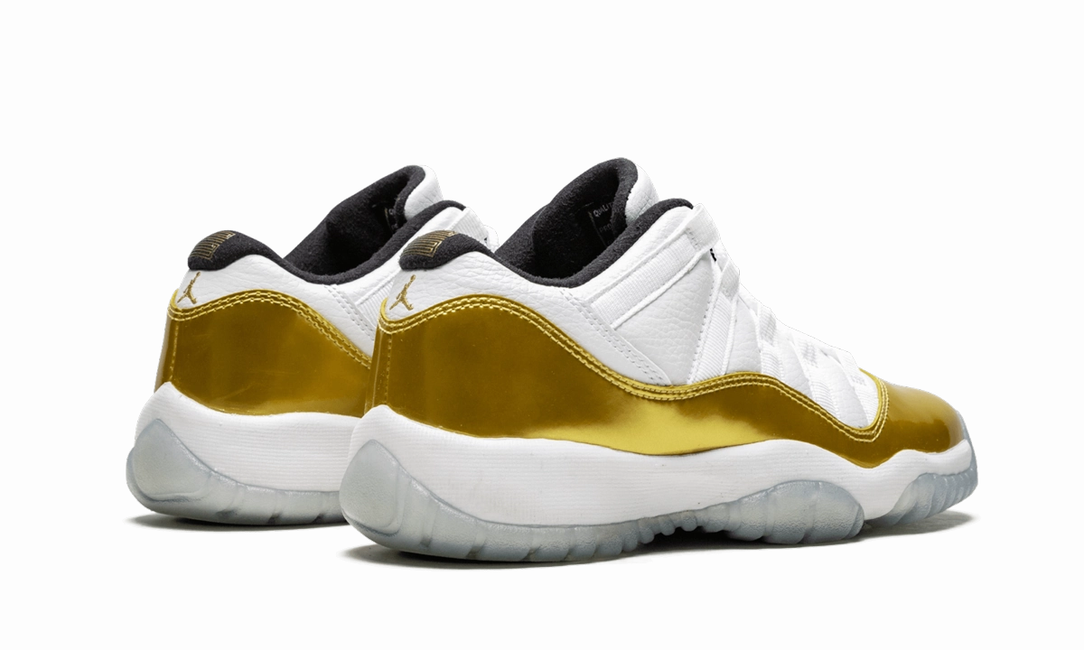 Air Jordan 11 Retro Low GS "Closing Ceremony" coordination shoes