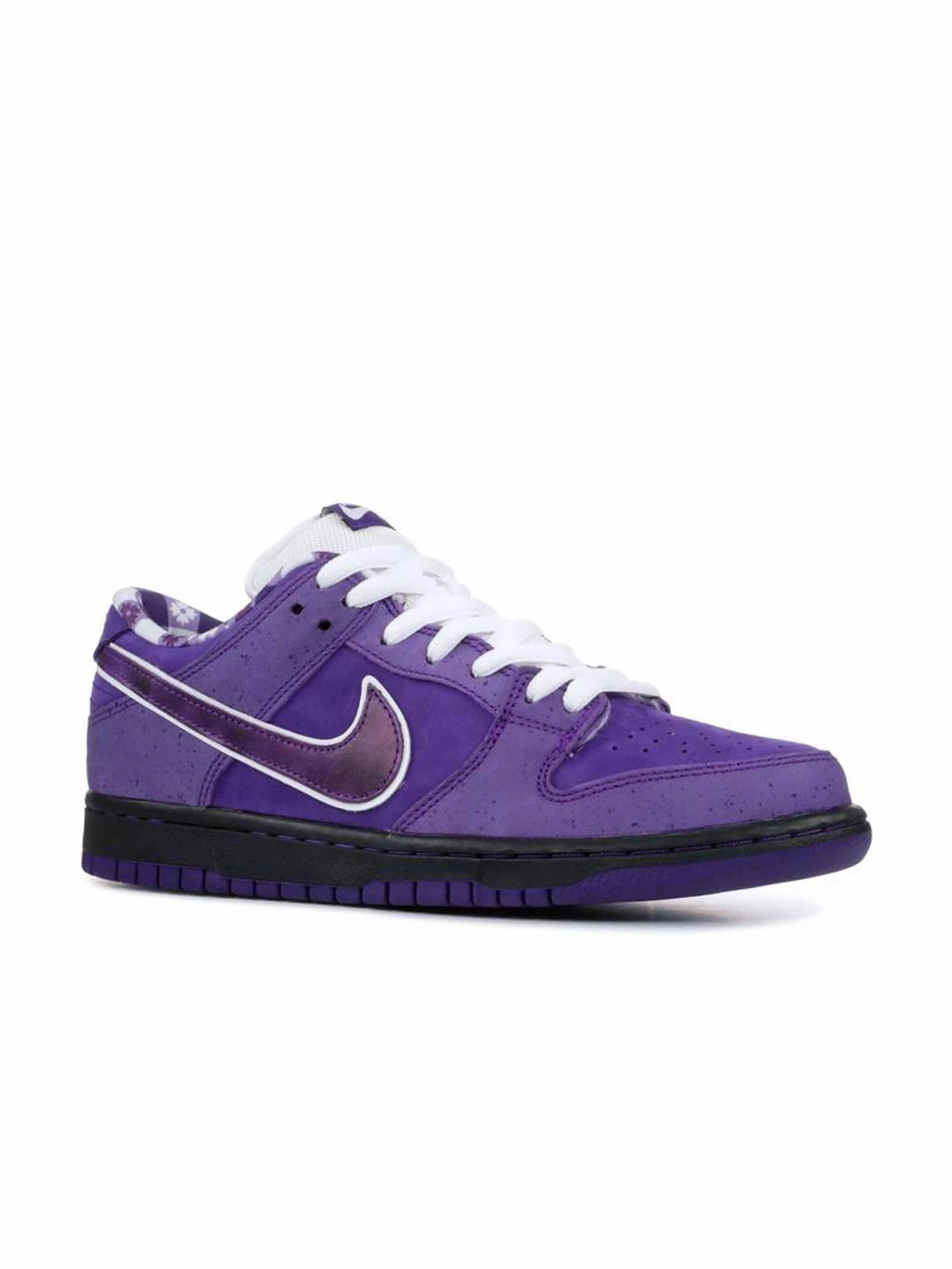 running with a reflector Nike SB Dunk Low Pro OG Qs 'Purple Lobster'