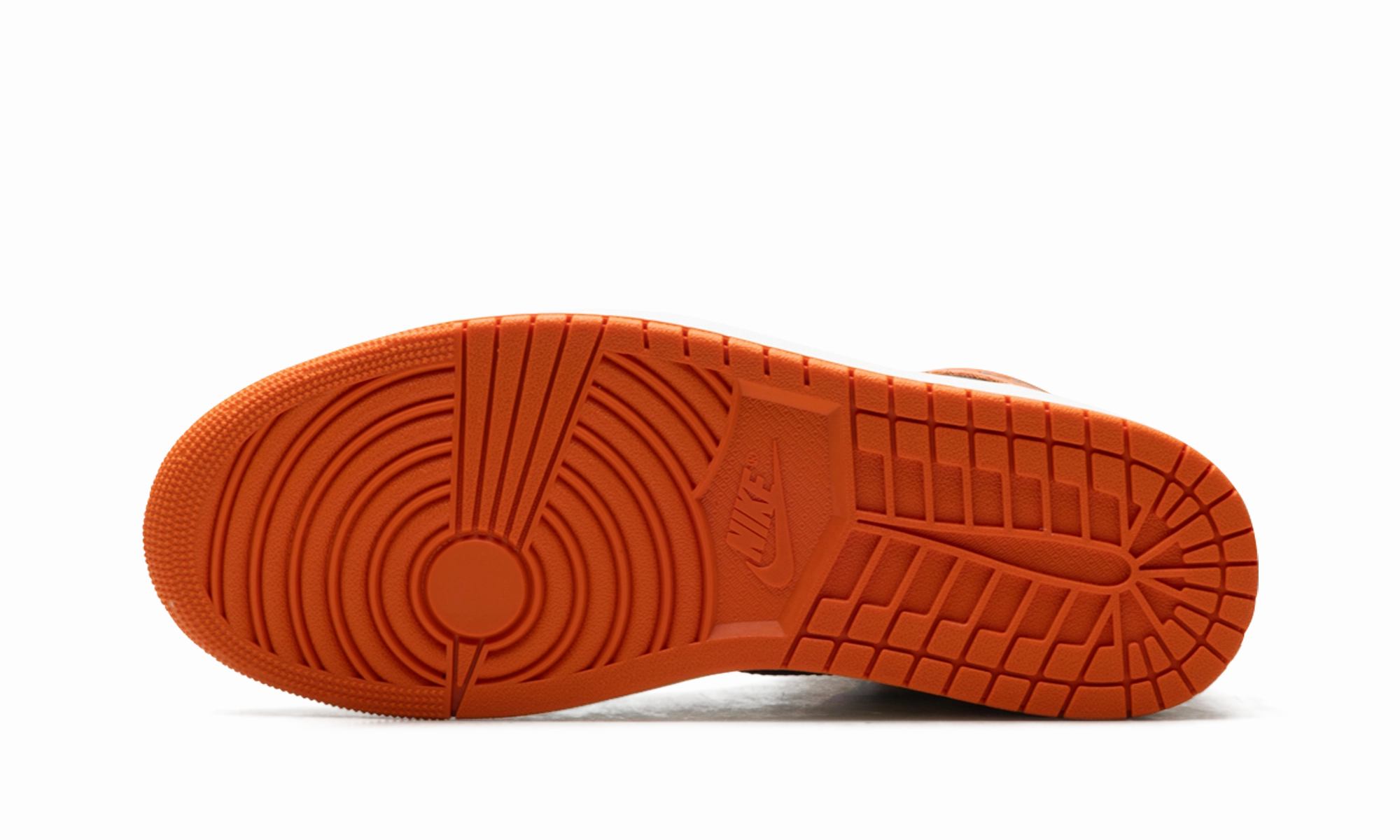 Modern Outfit Superior Traction Air Jordan 1 High OG "Shattered Backboard (2025)"