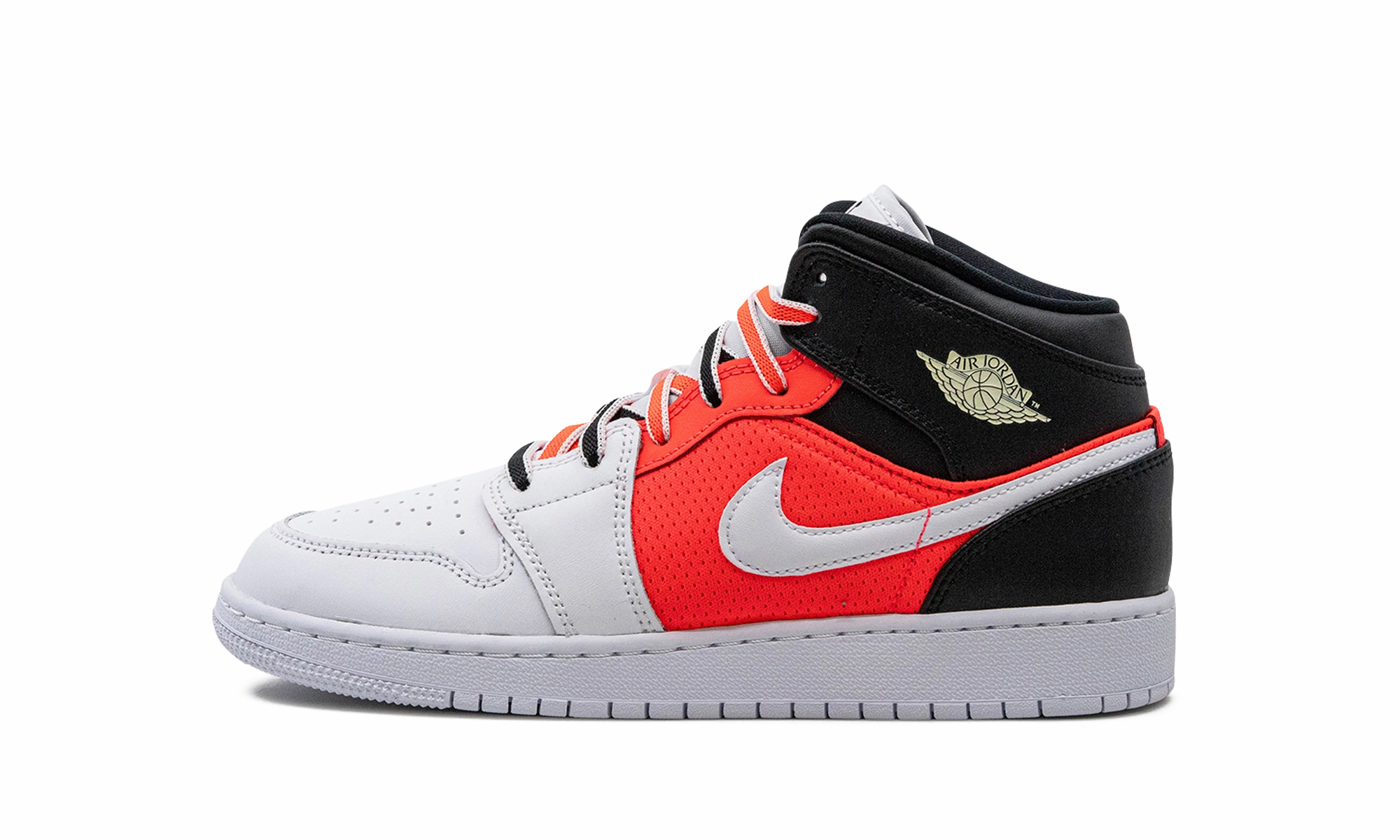 Air Jordan 1 Mid SE GS "White Infrared" Foot Protection