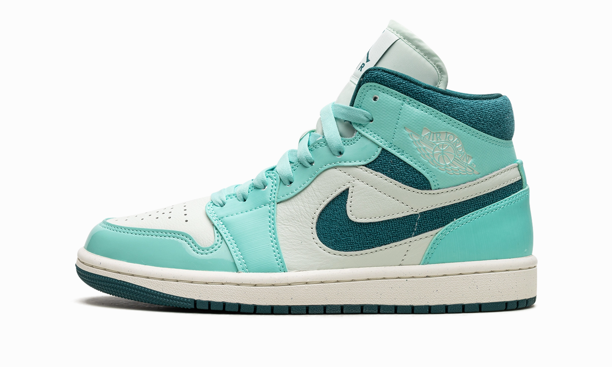 AIR JORDAN 1 MID SE WMNS "Bleached Turquoise" Versatile Wear