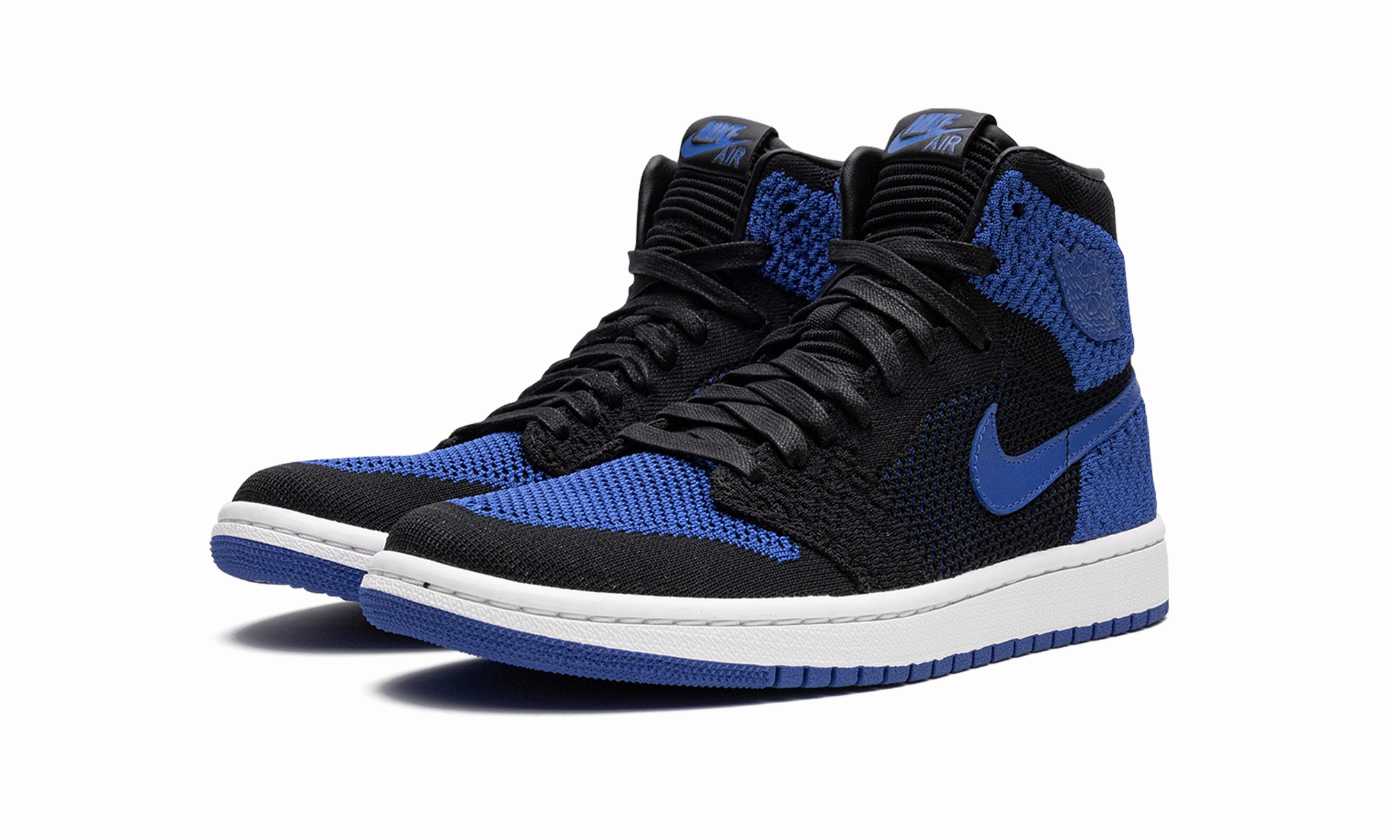 Jumping Support Air Jordan 1 Ret Hi Flyknit GS
