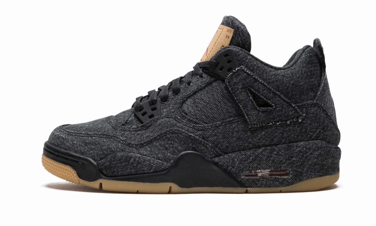 Walking Sessions Air Jordan 4 RTR Levis NRG GS "Levi's"