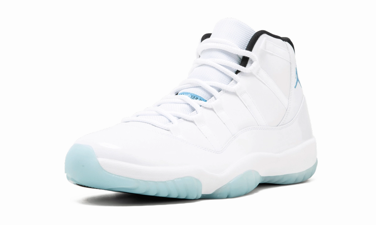 color - coordinated shoes Air Jordan 11 Retro "Legend Blue"
