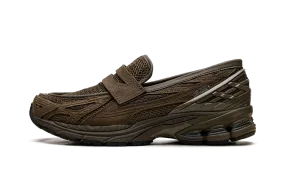 1906L "Olive Khaki" Evening Pace