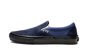 Friend Out Flexible Fit Slip-On