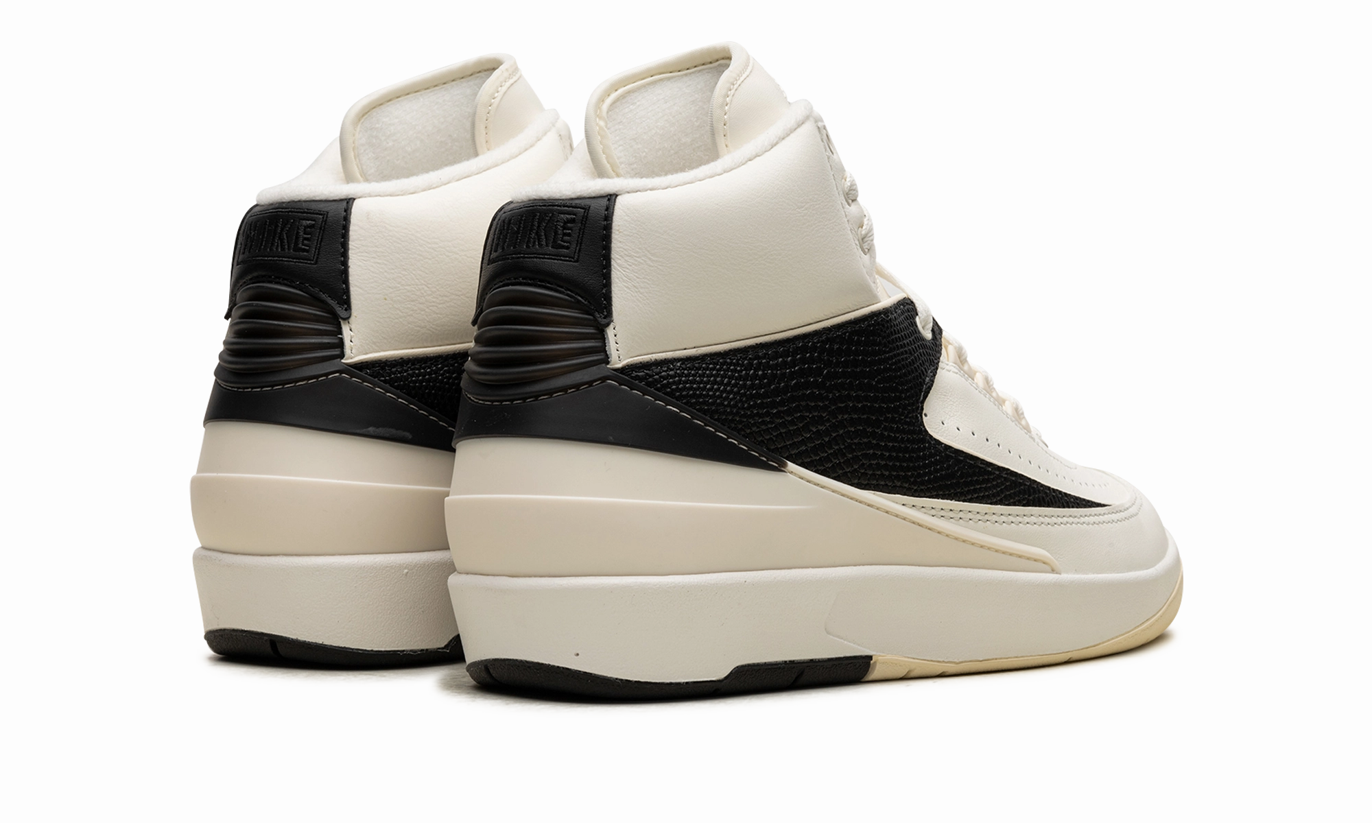 Sporty Design Everyday Function Jordan 2 Retro WMNS "Sail Black"